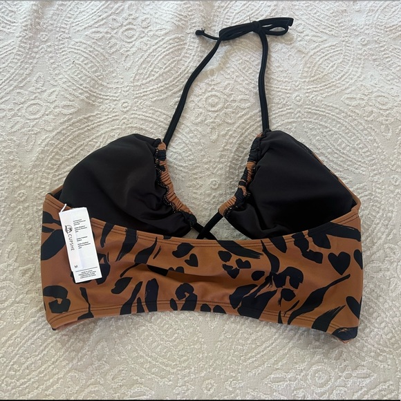 Cupshe Wild at Heart Bikini Top - Picture 3 of 3